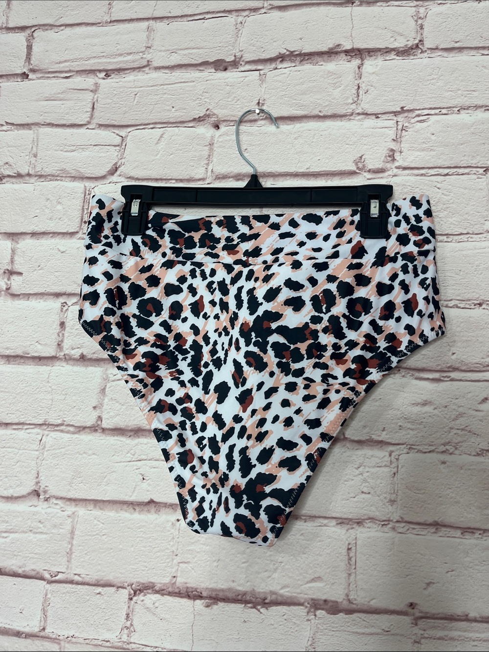 Boutique Leopard Print High Rise Bikini NWT Large - Picture 7 of 11